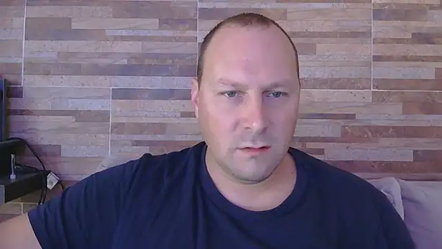 lustonfan online show from May 14, 12:46 pm