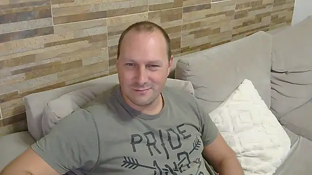 lustonfan online show from April 21, 11:55 pm