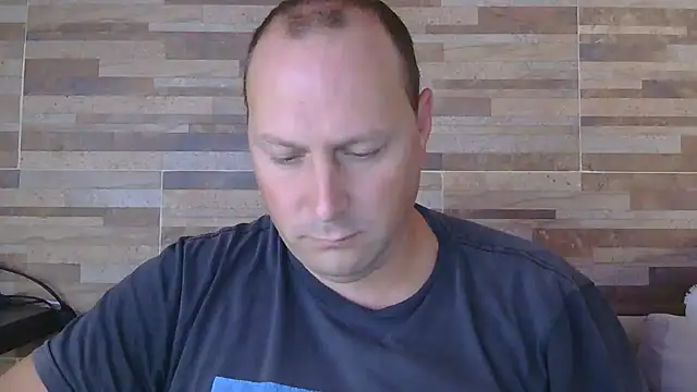 lustonfan online show from April 9, 12:44 pm