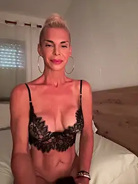 Aria 69 online show from June 6, 6:24 pm