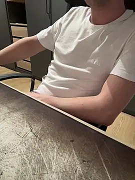 Nira16 online show from March 14, 7:53 pm