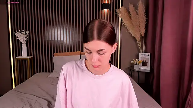 Snapshot of LunaRossaa chatting on July 9, 11:48 pm LunaRossaa online show from July 9, 11:48 pm