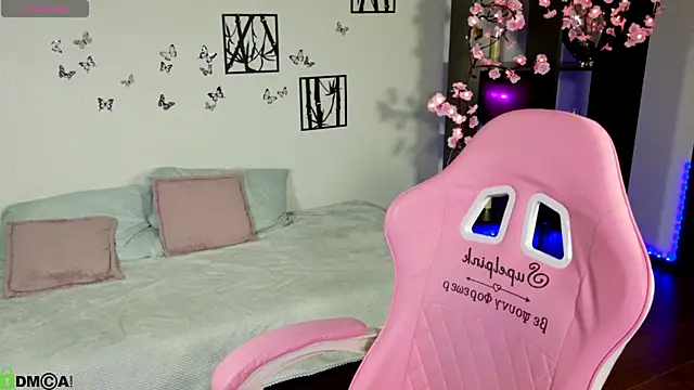Sugar Kitten12 online show from April 24, 2:02 am