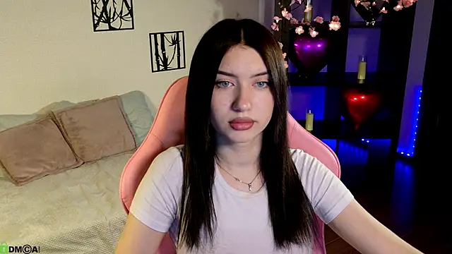 Sugar Kitten12 online show from April 10, 1:01 am