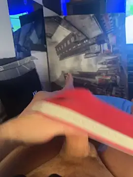 MatthewEmme2121 online show from April 21, 11:11 pm