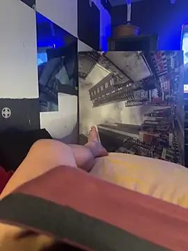 MatthewEmme2121 online show from July 25, 11:11 pm