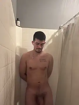 papichulo102099 online show from April 23, 7:15 pm