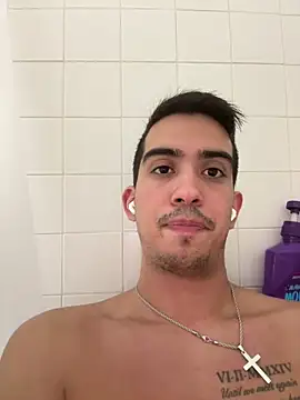 papichulo102099 online show from March 9, 3:21 am