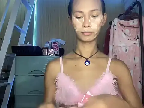 Sunkissed seductress online show from April 16, 8:20 pm