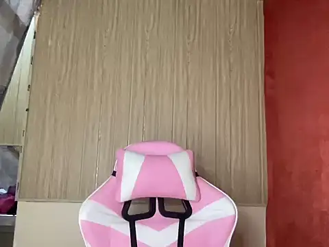 Sunkissed seductress online show from April 8, 3:46 pm