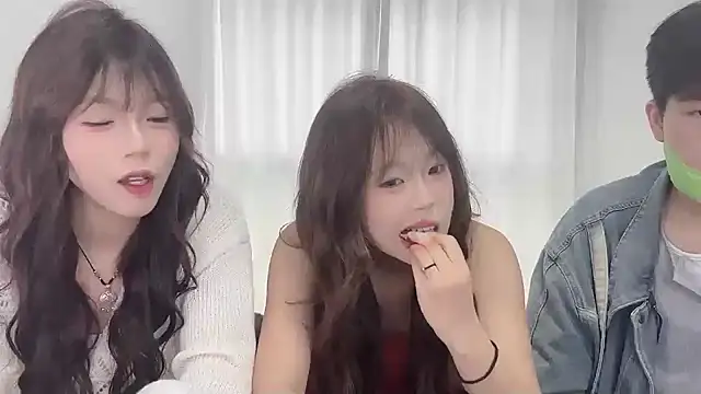 SM 0007 online show from March 22, 8:27 am