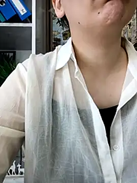 Emi hot1 online show from March 14, 11:16 am