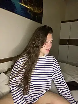 KristieKitty online show from April 1, 12:24 am