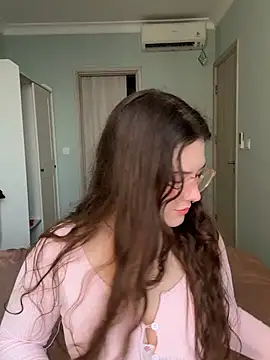 KristieKitty online show from July 17, 9:06 am
