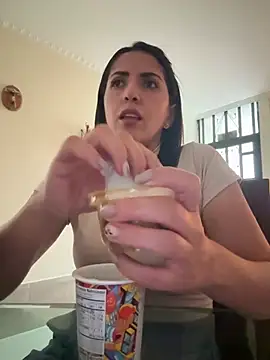 SamanthaWalker  online show from March 18, 1:46 pm