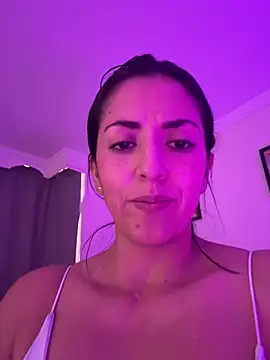 SamanthaWalker  online show from March 13, 12:21 pm