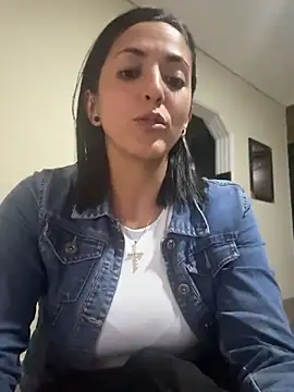 SamanthaWalker  online show from June 15, 2:12 am