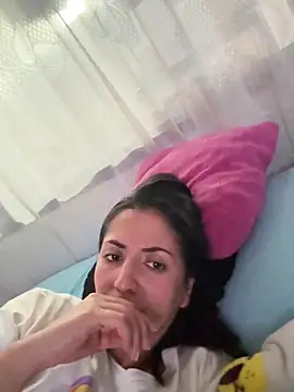 SamanthaWalker  online show from March 14, 10:49 pm