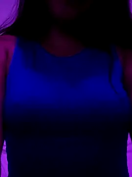 MidnightVelvet23 online show from March 5, 2:46 pm