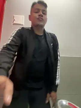 OliverTabordaa online show from March 13, 6:46 pm