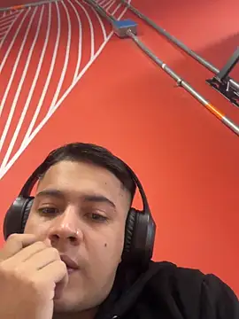 OliverTabordaa online show from April 17, 8:22 pm