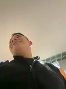 OliverTabordaa online show from April 14, 4:56 pm