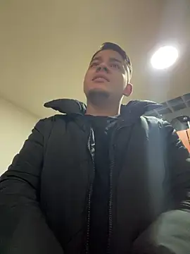 OliverTabordaa online show from April 6, 5:36 pm