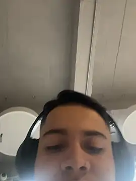 OliverTabordaa online show from April 16, 9:50 pm