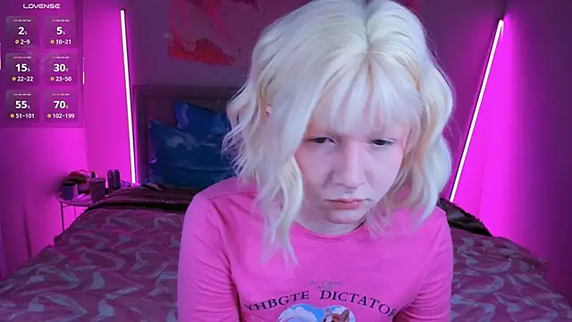 EvaforHIM online show from March 24, 9:48 pm