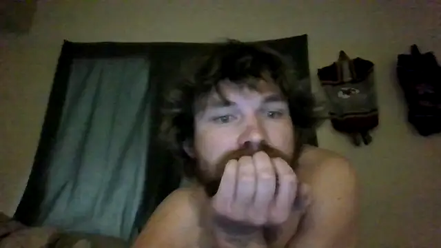 Girthystr8 online show from March 5, 6:15 pm