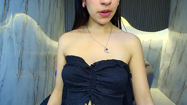 candy sky r online show from June 9, 3:07 am