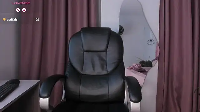 mia  star1 online show from April 13, 9:52 pm