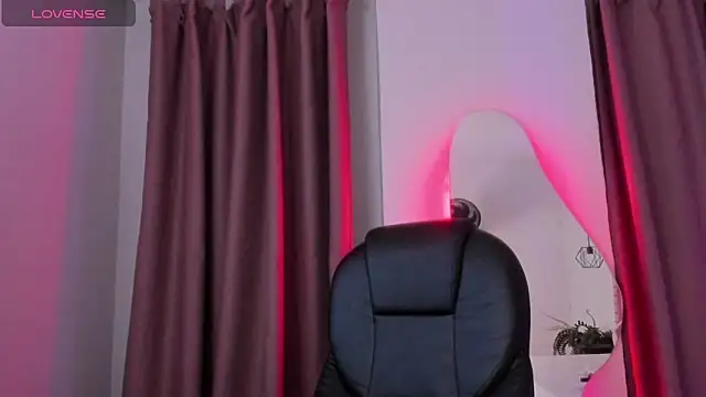 mia  star1 online show from April 14, 7:52 pm