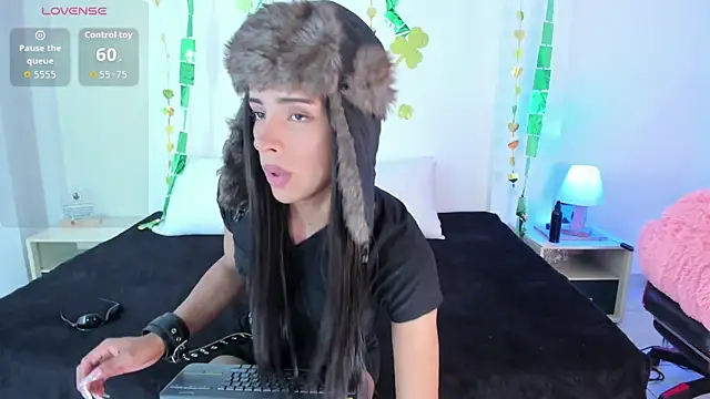 Eve-01 online show from March 13, 7:52 pm