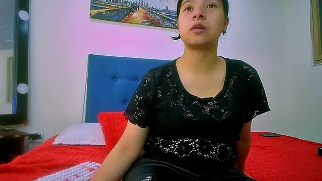 Snapshot of HIMAWARY_SOIN5 chatting on June 26, 1:17 pm HIMAWARY SOIN5 online show from June 26, 1:17 pm