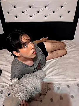 Lucca  555 online show from March 29, 1:07 am