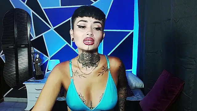 Sol Baker online show from April 17, 3:42 am