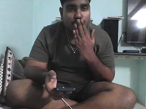 Snapshot of Foxboy65 chatting on May 5, 7:17 pm Foxboy65 online show from May 5, 7:17 pm
