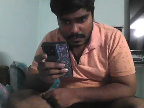 Snapshot of Foxboy65 chatting on April 28, 6:23 pm Foxboy65 online show from April 28, 6:23 pm