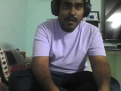 Snapshot of Foxboy65 chatting on May 7, 6:55 pm Foxboy65 online show from May 7, 6:55 pm
