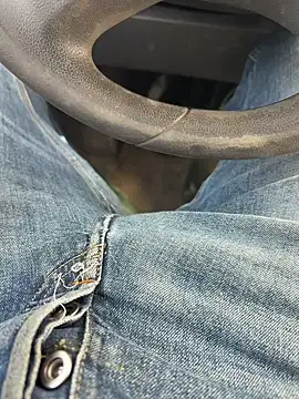 NonrigidFolderol online show from March 5, 11:29 am