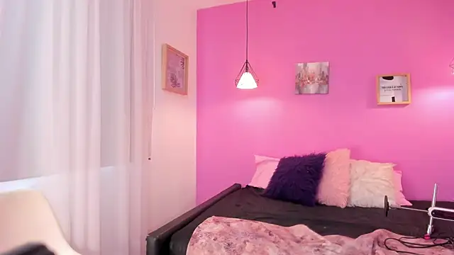 liapinket online show from April 2, 12:12 pm