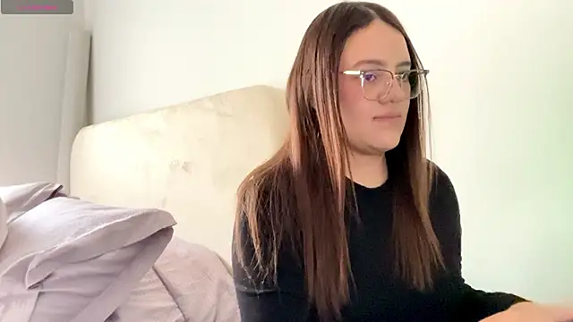 Sarahhh 0 online show from March 4, 8:16 pm