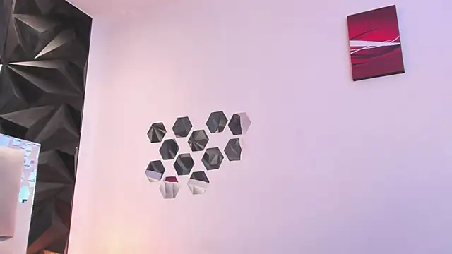 Katijis online show from April 16, 6:52 pm