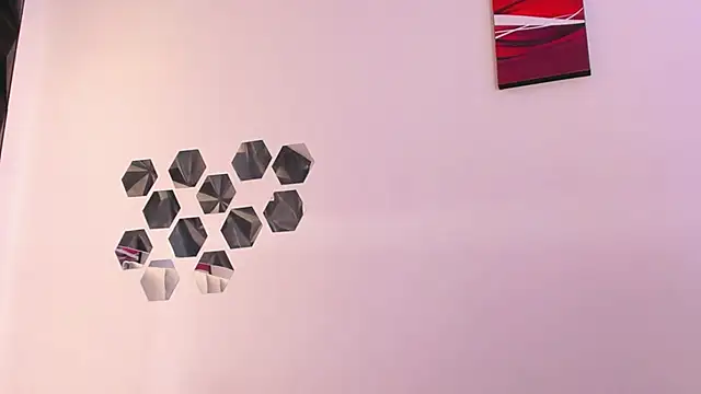 Katijis online show from April 15, 7:29 pm