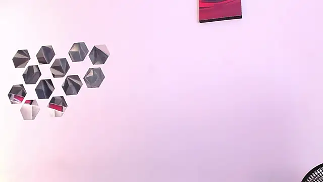 Katijis online show from April 24, 6:43 pm