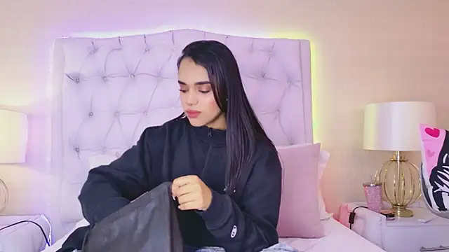 MeganRoseh online show from March 27, 7:48 pm