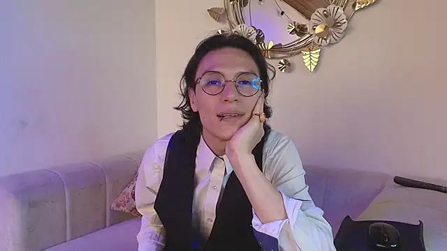 KingThomas nom online show from March 9, 1:47 pm