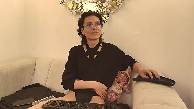 KingThomas nom online show from March 10, 1:26 pm