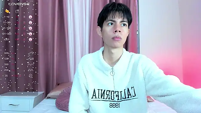 daniell rdrig online show from March 28, 12:50 pm